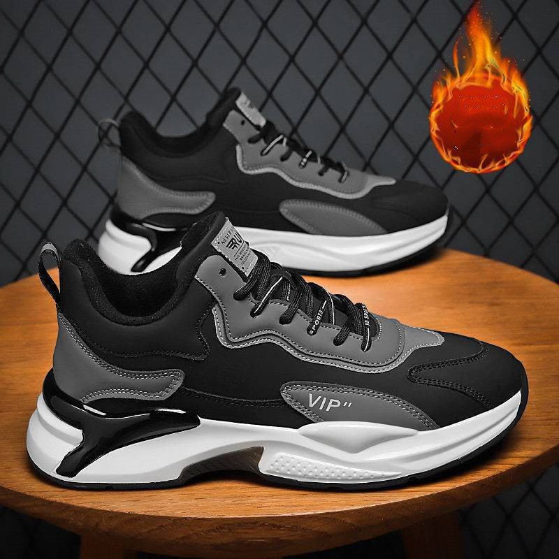 Black/White Casual Sneakers