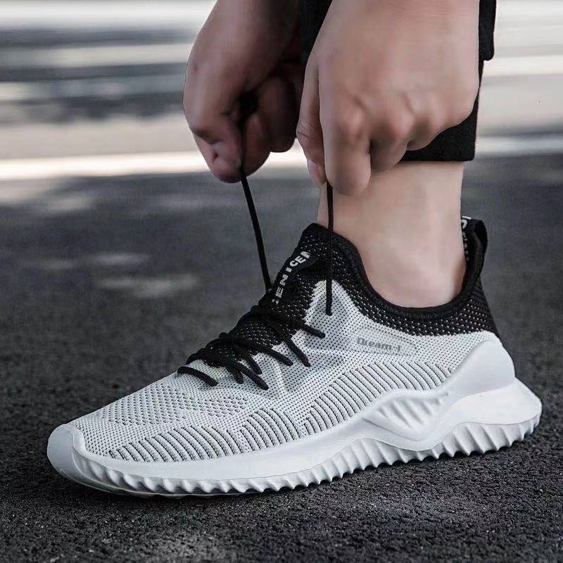 Breathable Mesh Shoes, Flying Woven Fashion